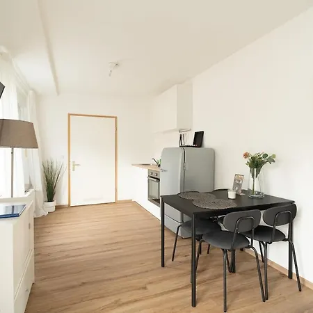 Modernes City-studio Universitaet Apartament *