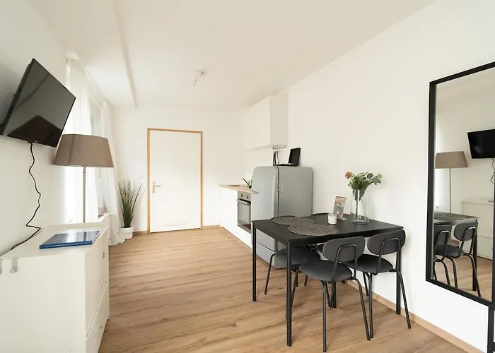 Modernes City-studio Universitaet 아파트 *